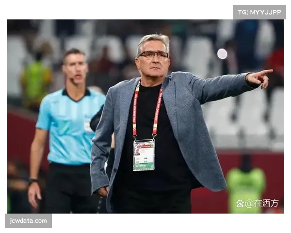 欧足联宣布下赛季起将试行“教练挑战VAR”制度，或将影响战术犯规策略